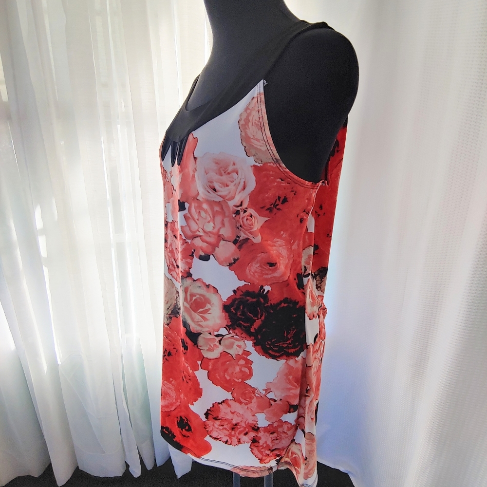 OBO floral tunic blouse. - Picture 6 of 10
